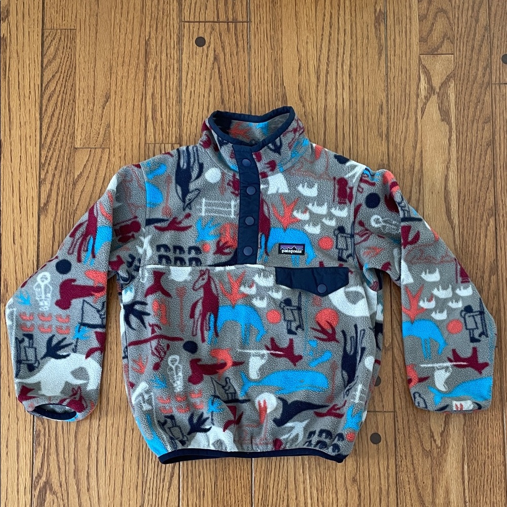 Patagonia synchilla Fleece Pullover in Gray, Blue, Red and Navy pattern